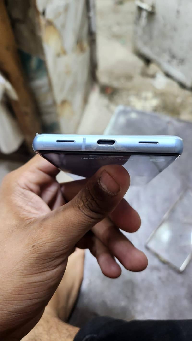 Google Pixel 7a 5