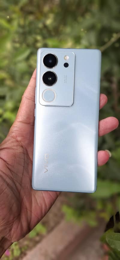 Dual sim 5G official pta Complete box All original (Urgent Sale