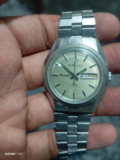 vintage nivada putual automatic men's watch.