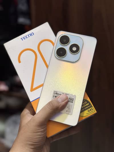 Tecno spark 20  16/256gb