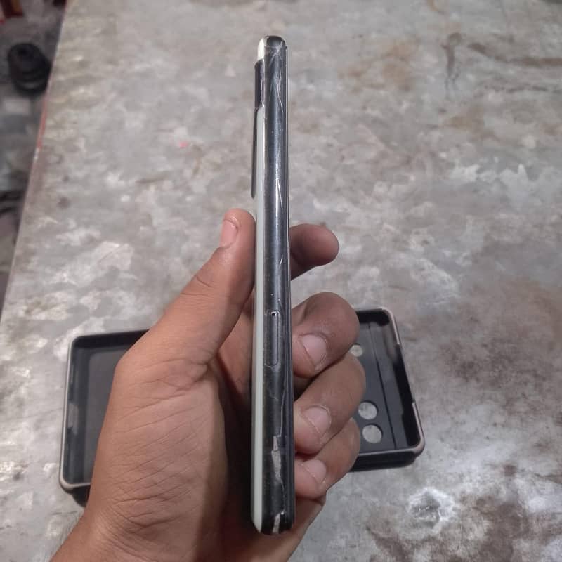 Google Pixel 6a 3