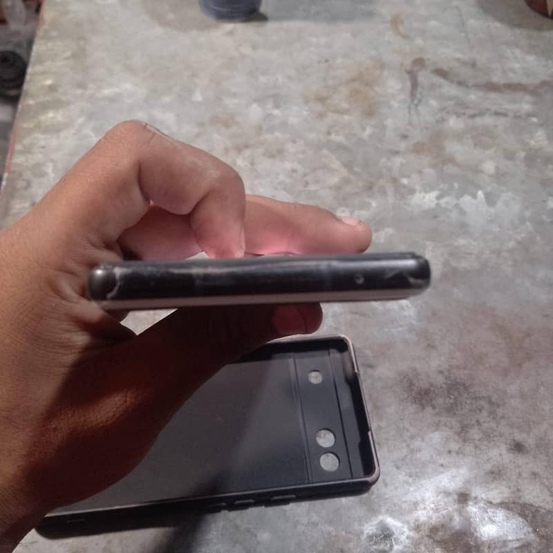 Google Pixel 6a 5