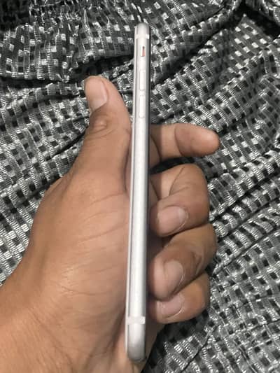 Apple iPhone SE