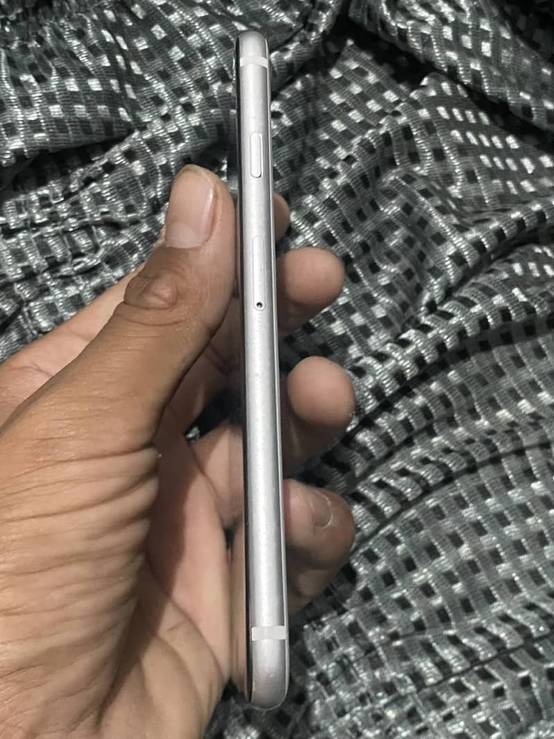 Apple iPhone SE 2