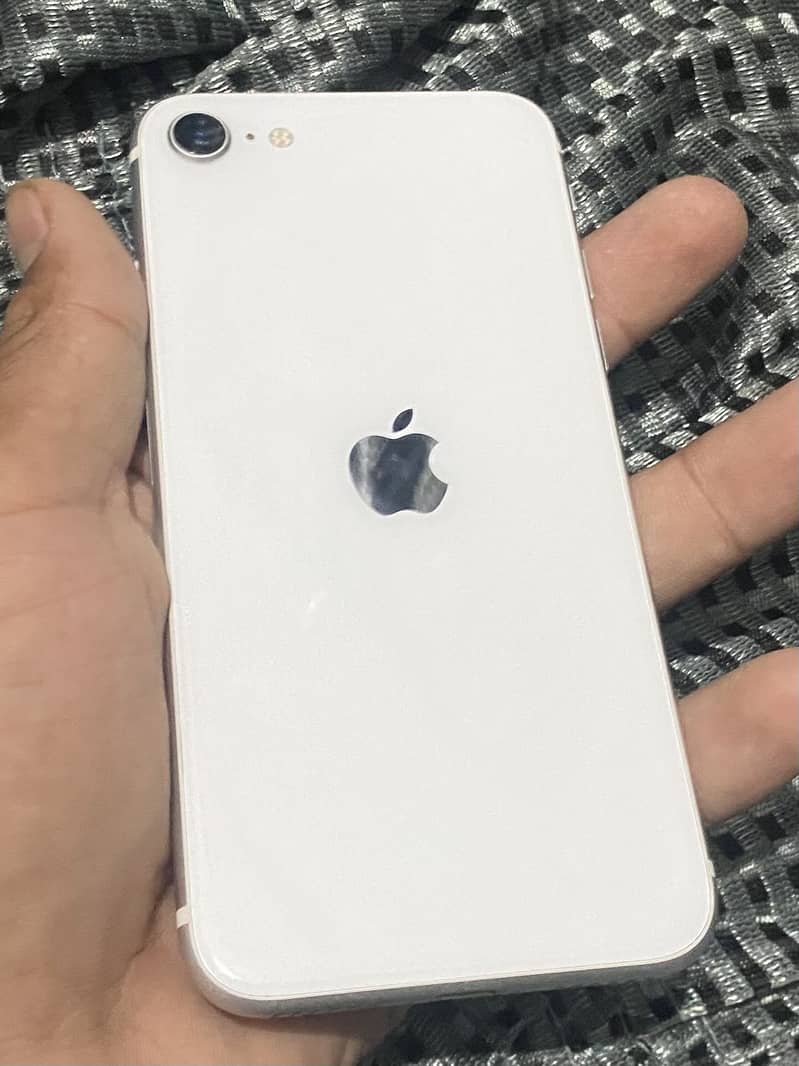Apple iPhone SE 6