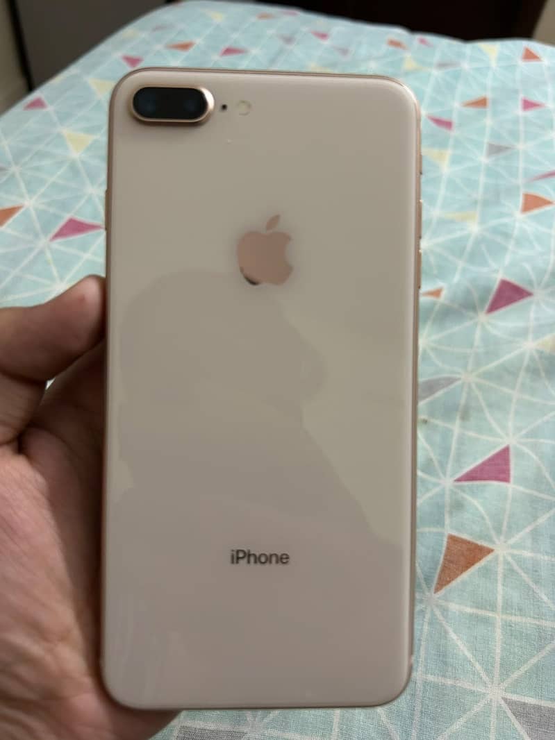 Apple iPhone 8 Plus 6
