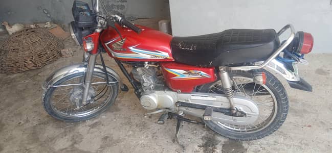 Honda CG 125 2016/19 Lahore Number - Biometric Available