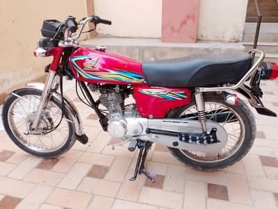 HONDA CG125 MODEL 2018 RED