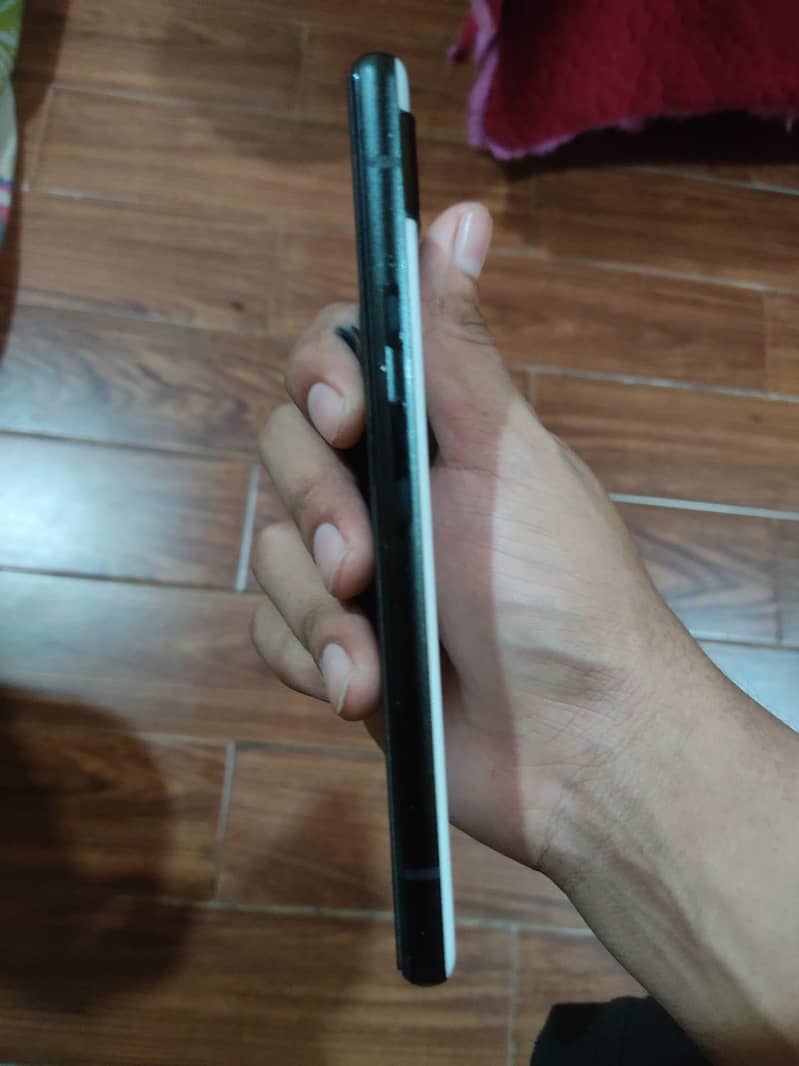 Google Pixel 6a Read ad 2