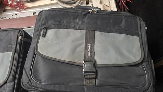 targus orignal rugged laptop bag
