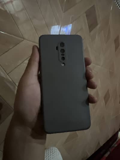 Bohat acha phone 12/256 ha everything ok ba