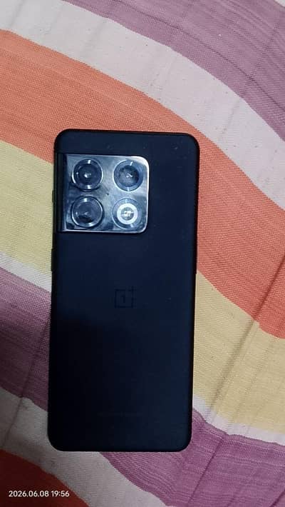 One Plus 10 Pro