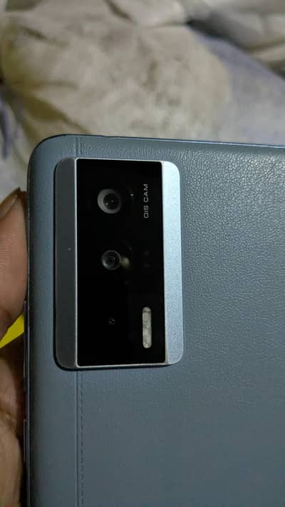 Xiaomi POCO F5 Pro only dot