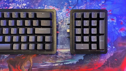 Mountain everest 60 keyboard with numpad.