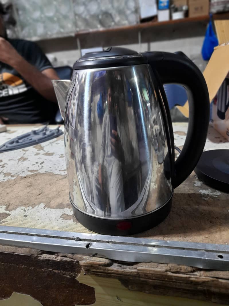 Electric kettle 1