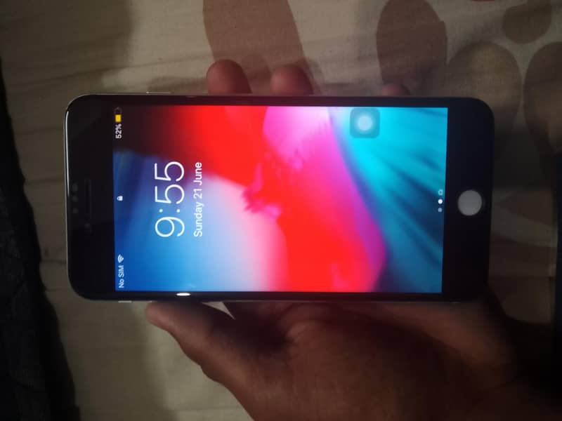 Apple iPhone 6 Plus 0