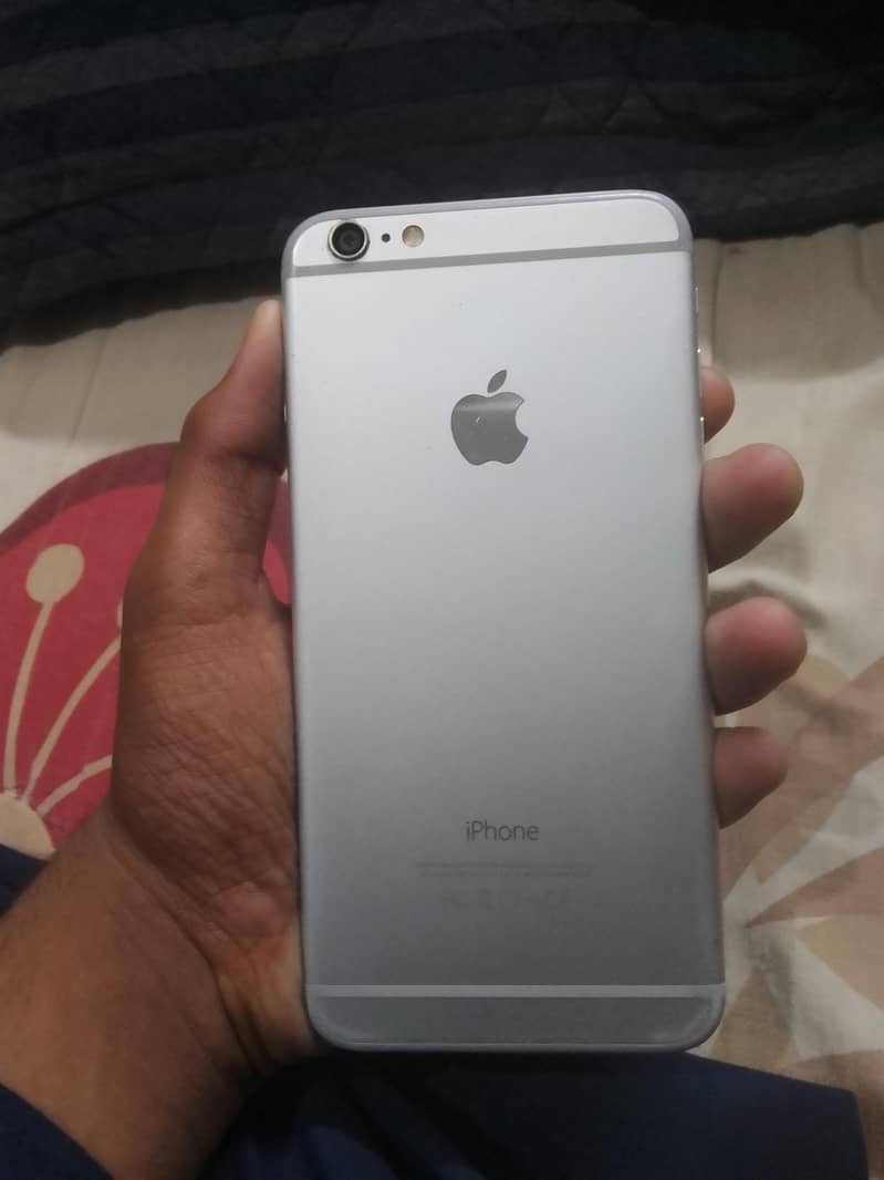 Apple iPhone 6 Plus 8