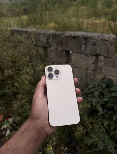 I phone 16 pro max 256 gb sim working complete box