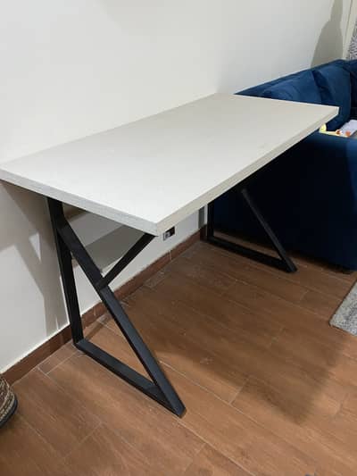 Modern style Study Table