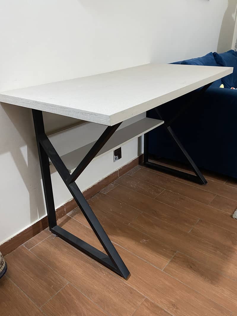 Modern style Study Table 1