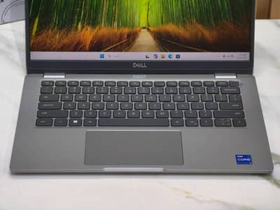 Dell Latitude 5330 / 12th Gen Intel® Core i7-(1265U) vPro