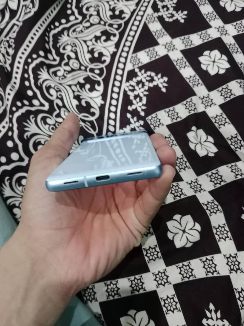 Google Pixel 7a 3