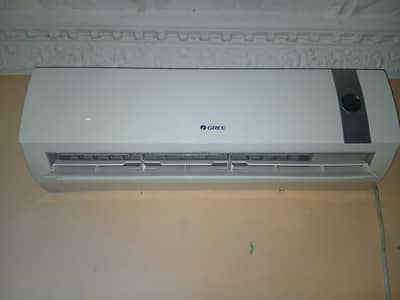 Non Inverter Gree AC
