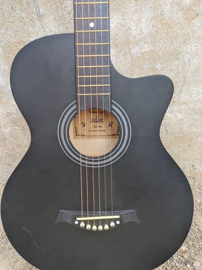 Brand New Black Matte Acoustic Guitar Box pack condition, bilkul fresh