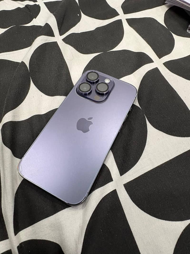 Apple iPhone 14 Pro 1