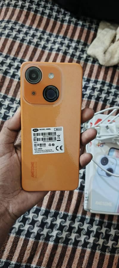 iTel a50c 4 GB 64GB 10 by 10 one month warranty with box charger