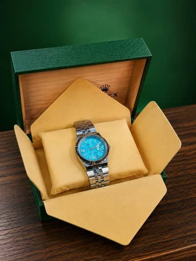 Mens wrist watch
