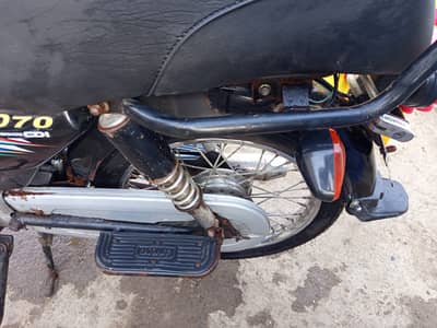 Unique 70 Model 2017 for sale in good condition