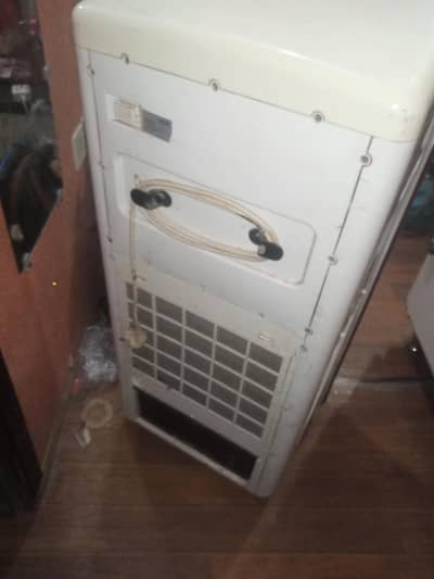 air cooler use good working condition okay remote kit Nahin Hai direct