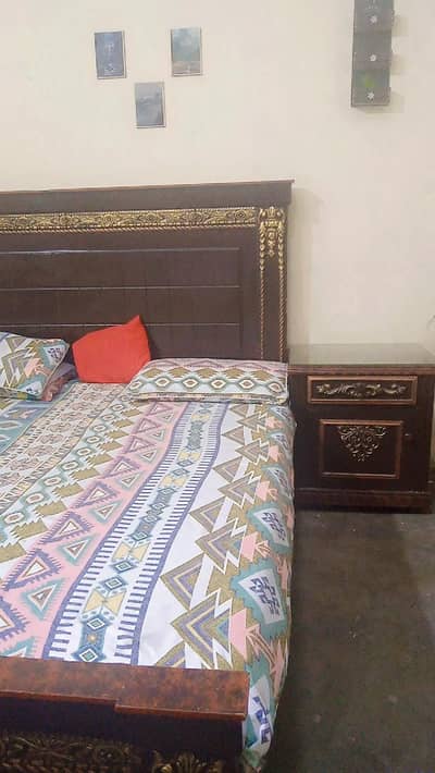 mazboot lakhri bed &side table with new mettres