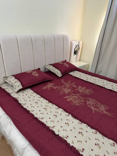 king size bed with mattress