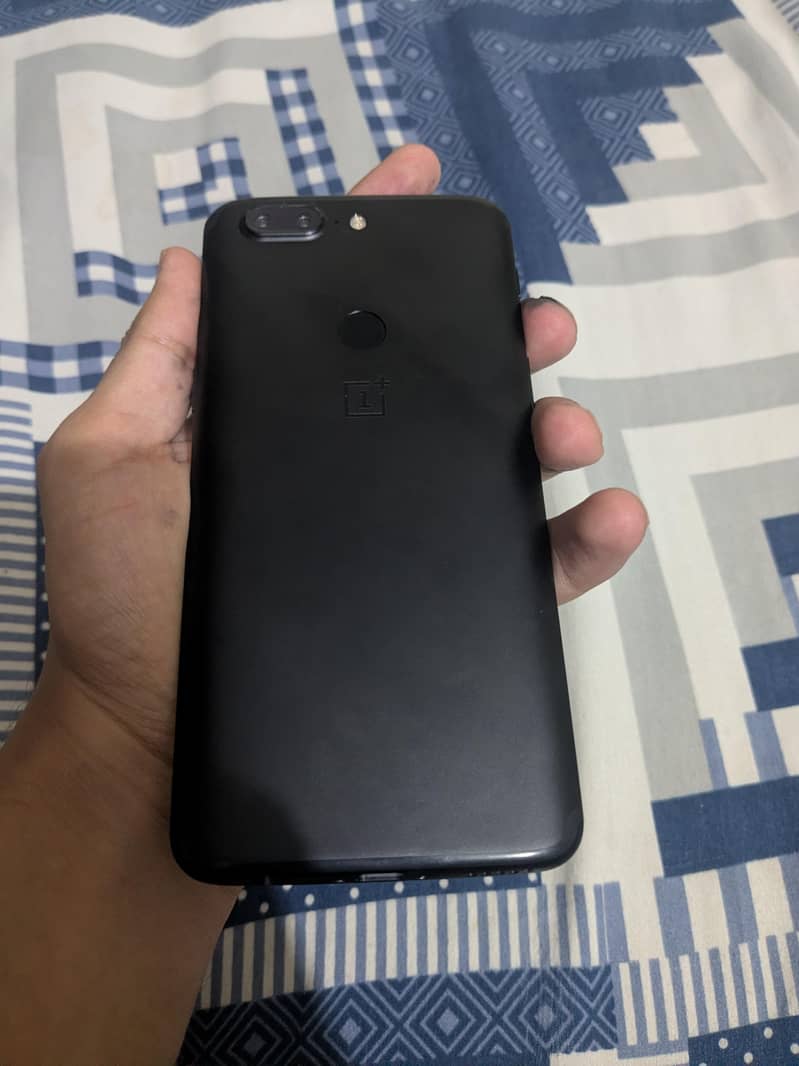 One Plus 5T 5