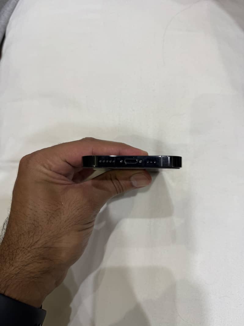 iPhone 14 Pro 5