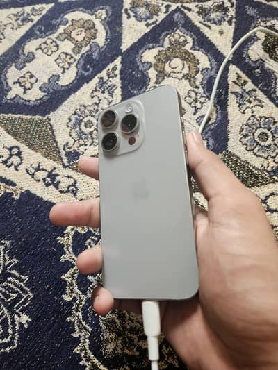 Apple iPhone 15 Pro