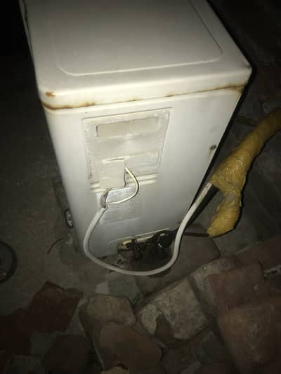 Ac for sale haier 1ton