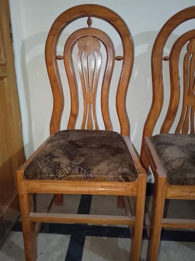 6 wodden dinning chairs