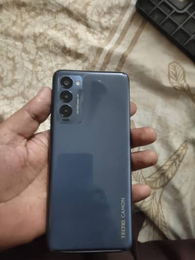 Tecno Camon 18