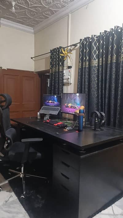 OFFICE TABLES & GAMING TABLE ONLINE WORK TABLES