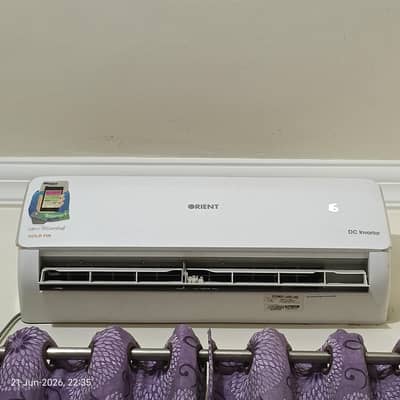 1 ton DC invertor split AC .