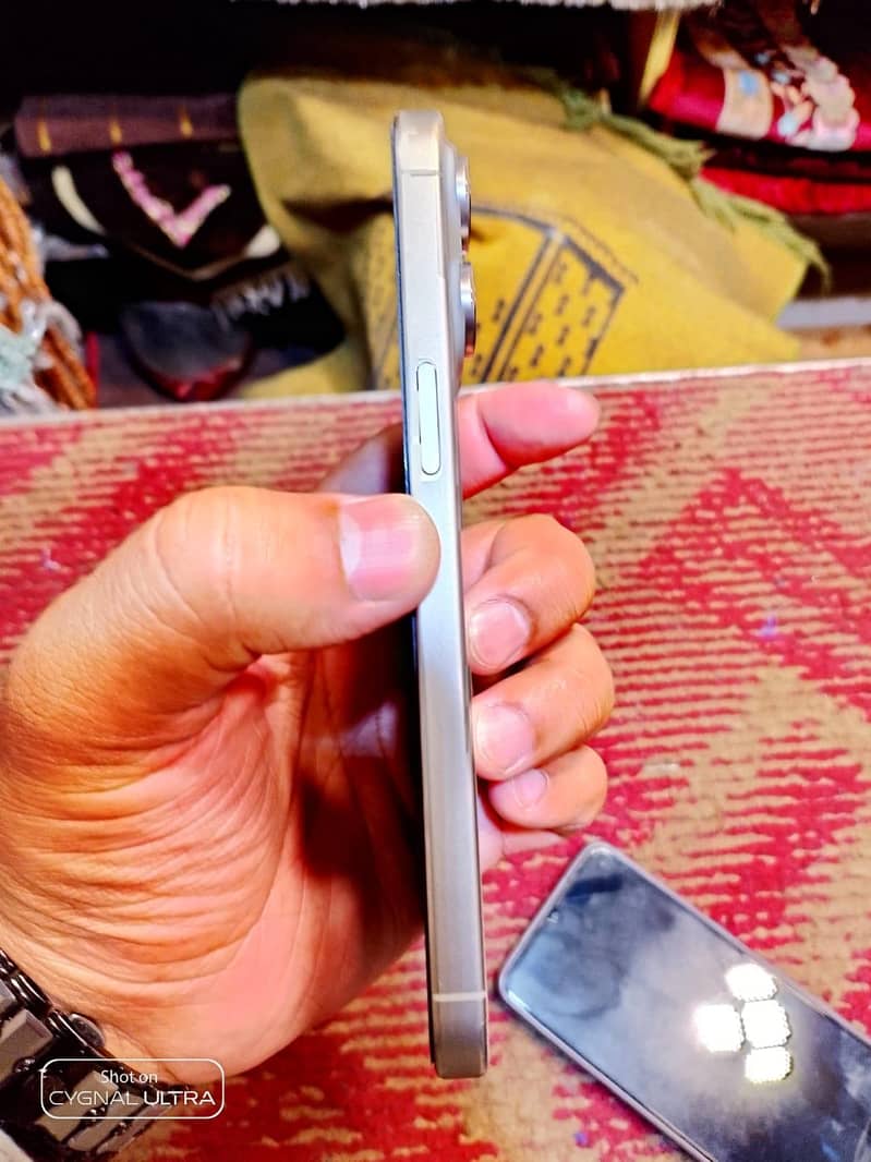 Iphone 15 pro max 2