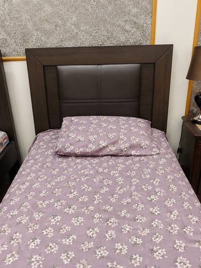 Used Sheesham wood single bed with mattress