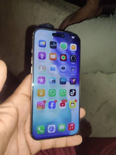 I phone 16 pro  Max 256 gb