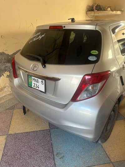 Toyota Vitz 2012