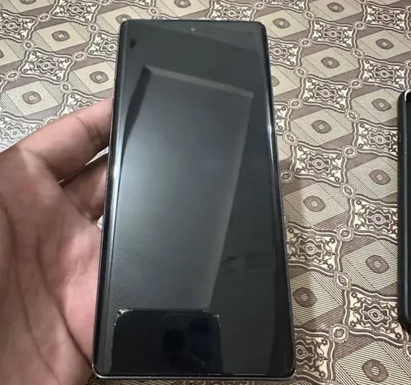 Tecno CAMON 40 1