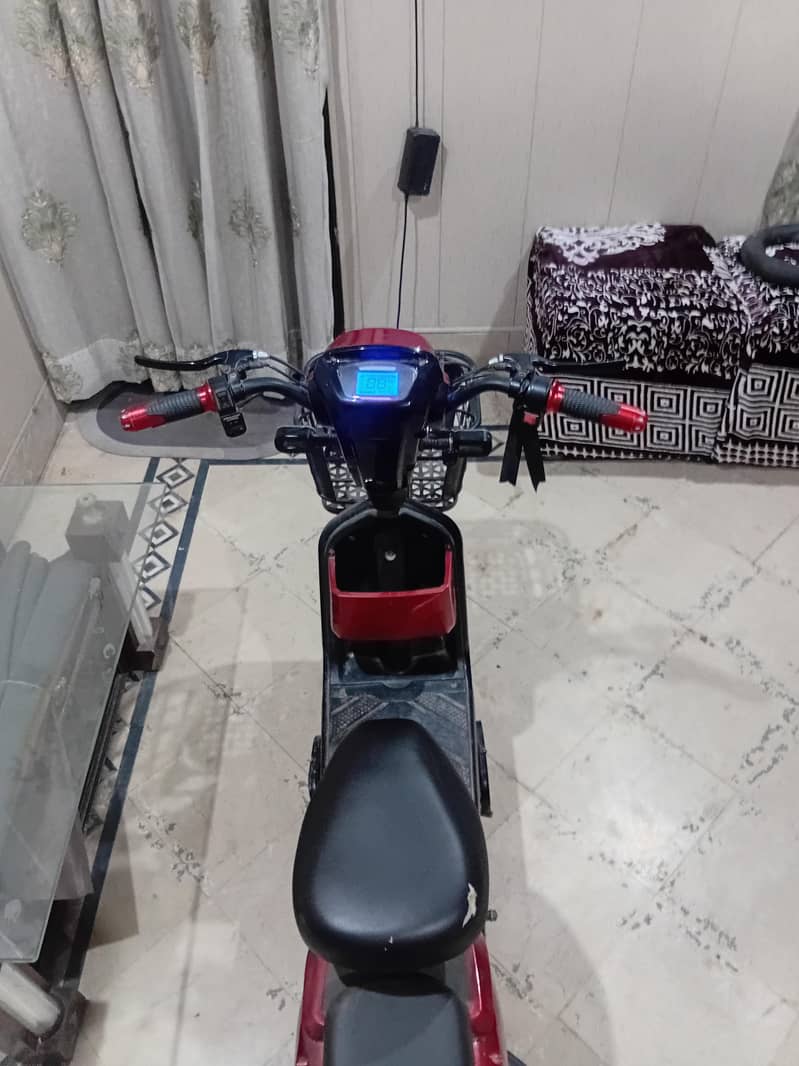 scooty 0