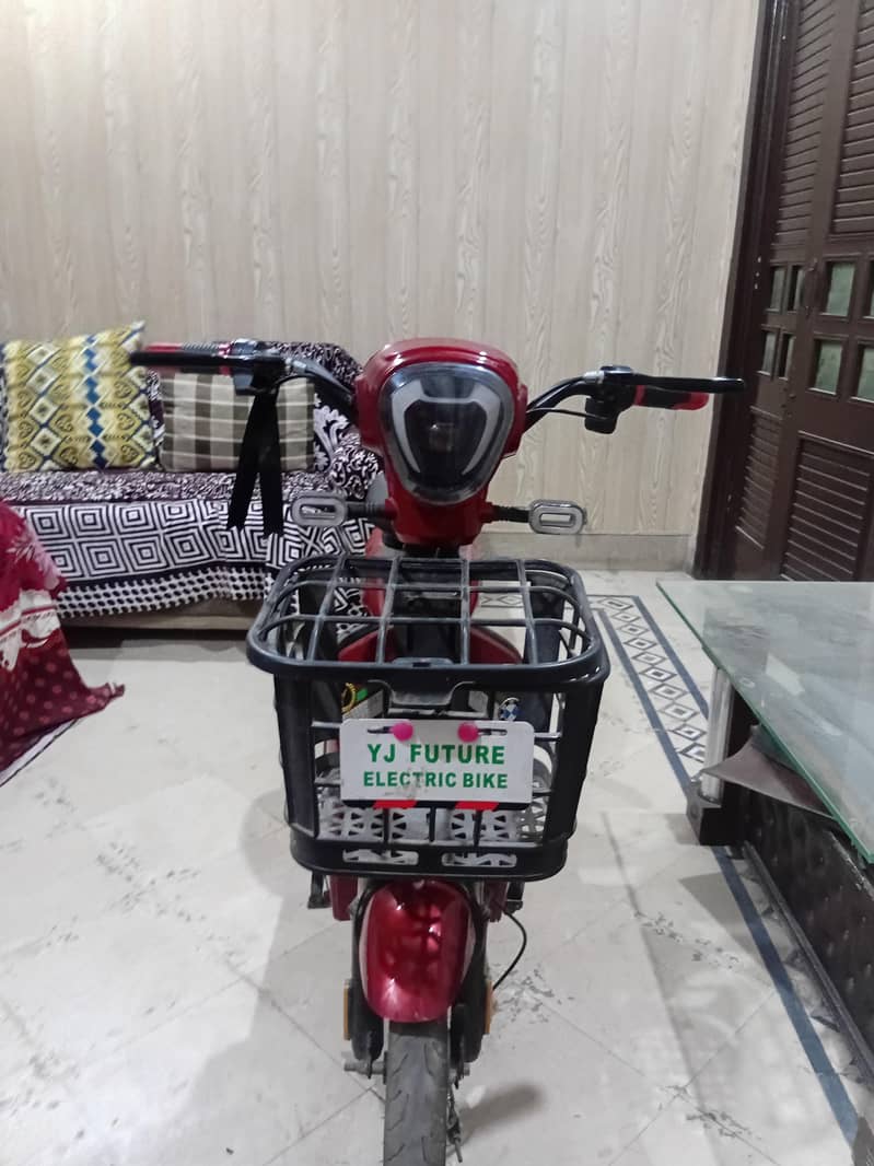 scooty 2